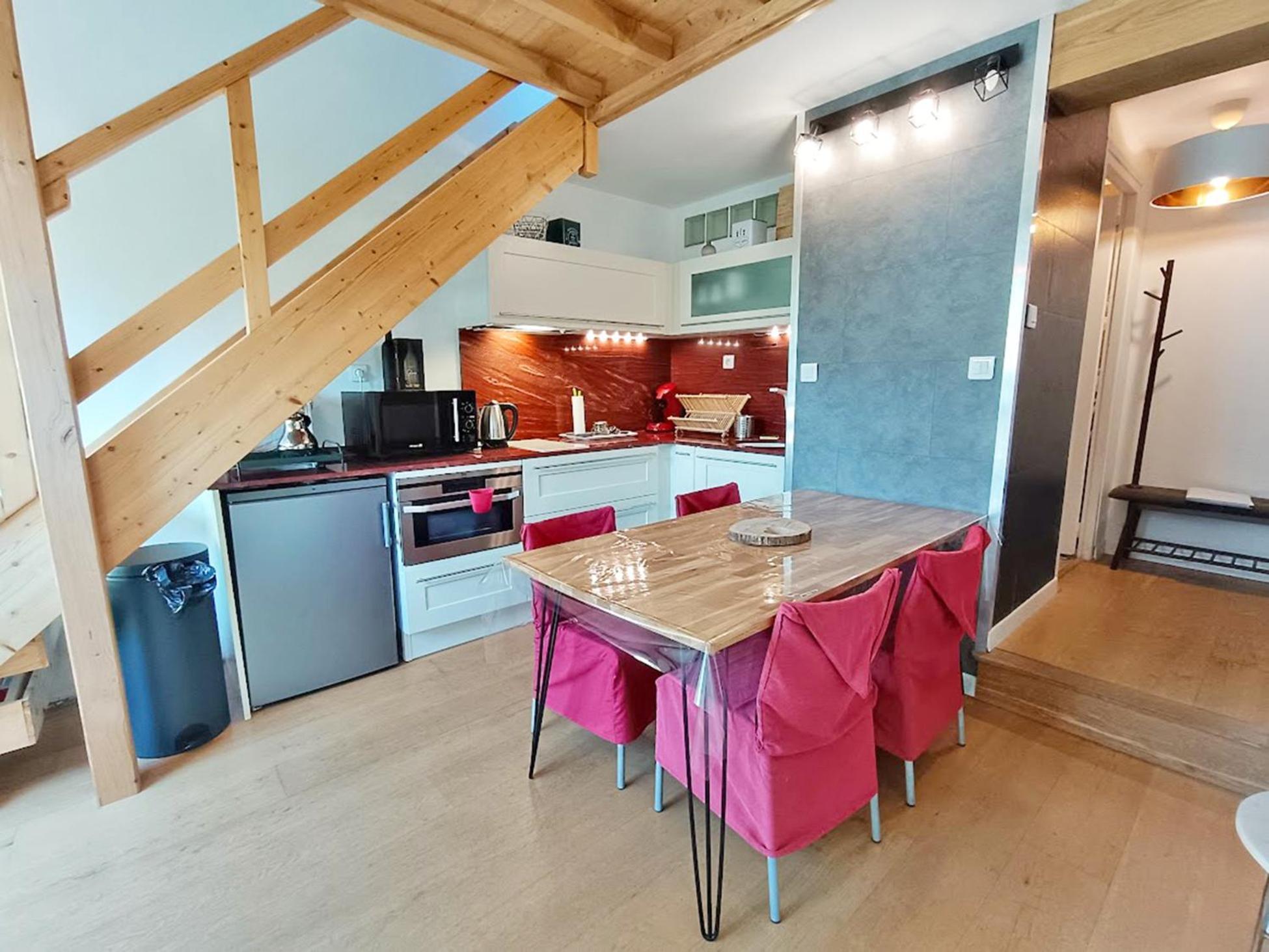 Le Nid De Juliette, T3 Duplex, Parking, Cave Lägenhet Bagnères-de-Luchon Exteriör bild