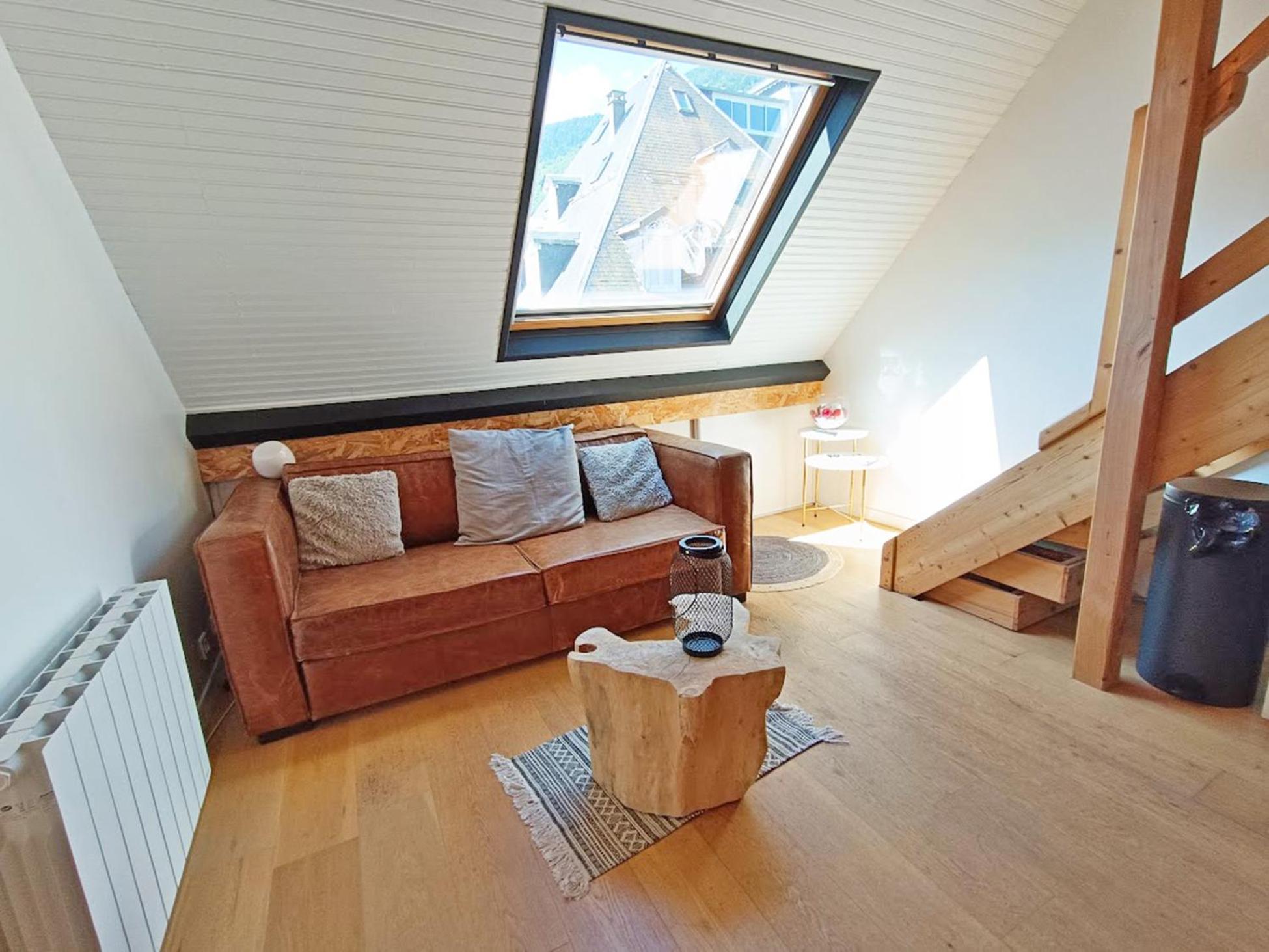 Le Nid De Juliette, T3 Duplex, Parking, Cave Lägenhet Bagnères-de-Luchon Exteriör bild
